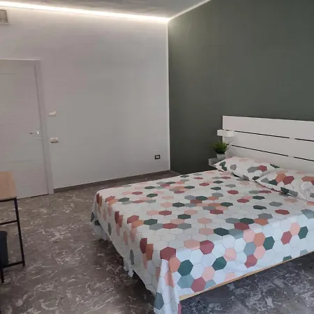 לינה וארוחת בוקר De Matha House